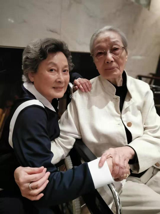 92年演員的成長(zhǎng)之路，學(xué)習(xí)、自信與成就的力量
