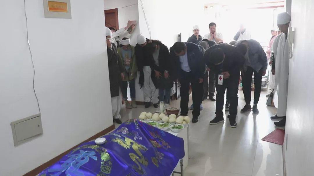 巷弄深處的排球熱血，小集體的力量與故事